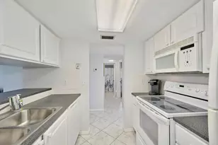 835 18th St, Vero Beach, FL 32960 - Photo 11