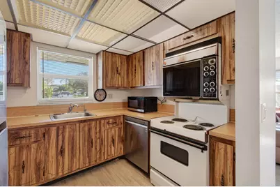 5392 Lakefront Boulevard #A, Delray Beach, FL 33484 - Photo 9