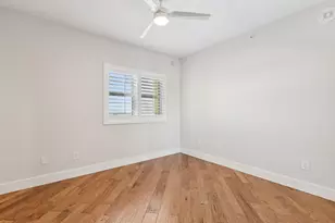 2640 Lake Shore Dr, Riviera Beach, FL 33404 - Photo 17