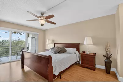 3871 Via Poinciana #404, Lake Worth, FL 33467 - Photo 25