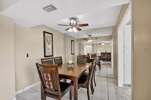 3871 Via Poinciana, Lake Worth, FL 33467 - Photo 9