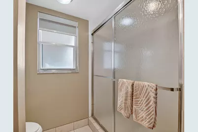 3871 Via Poinciana #404, Lake Worth, FL 33467 - Photo 31