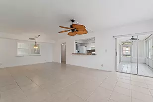 5570 Tamberlane Cir, Palm Beach Gardens, FL 33418 - Photo 9