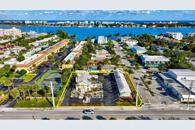 704 N Dixie Highway, Lantana, FL 33462 - Photo 3