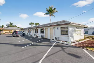 704 N Dixie Highway, Lantana, FL 33462 - Photo 7