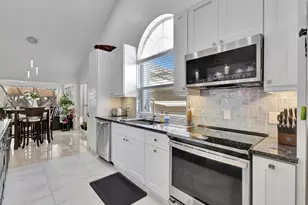 2354 Saratoga Bay Dr, West Palm Beach, FL 33409 - Photo 3