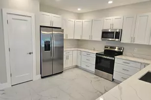 3878 SE Grant St, Stuart, FL 34997 - Photo 7