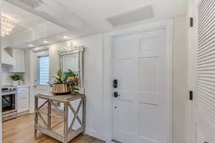 5560 Tamberlane Cir, Palm Beach Gardens, FL 33418 - Photo 3