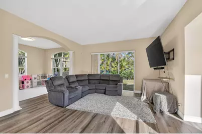 6802 Houlton Circle, Lake Worth, FL 33467 - Photo 7