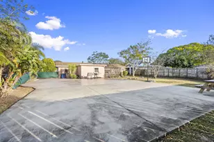 2611 S 29th St, Fort Pierce, FL 34981 - Photo 27