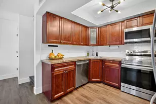 4005 Village Dr, Delray Beach, FL 33445 - Photo 13