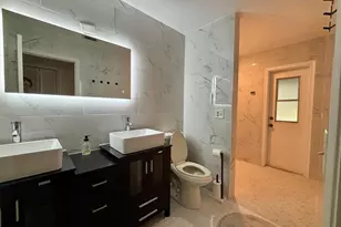 325 Knotty Wood Ln, Wellington, FL 33414 - Photo 23