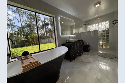 325 Knotty Wood Lane, Wellington, FL 33414 - Photo 21