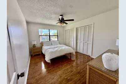 325 Knotty Wood Lane, Wellington, FL 33414 - Photo 23