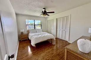 325 Knotty Wood Ln, Wellington, FL 33414 - Photo 23