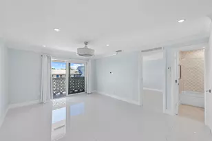 3220 Bayview Dr, Fort Lauderdale, FL 33306 - Photo 7