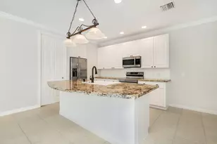 130 Poinciana Dr, Jupiter, FL 33458 - Photo 5