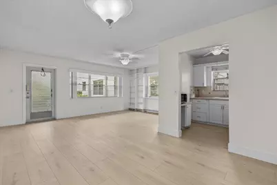 142 Kent I, West Palm Beach, FL 33417 - Photo 1