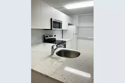 1252 S Military Trl #1411, Deerfield Beach, FL 33442 - Photo 3