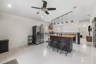 5690 Green Island Dr, Lake Worth, FL 33463 - Photo 5