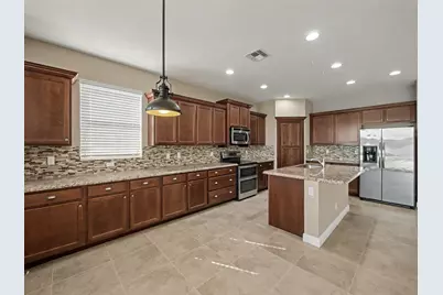 12115 SW Bennington Circle, Port Saint Lucie, FL 34987 - Photo 9