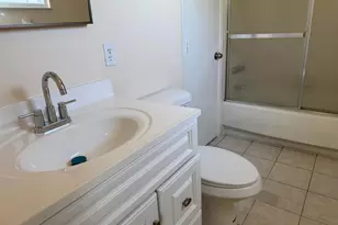 2142 SE East Dunbrooke Cir, Port Saint Lucie, FL 34984 - Photo 11