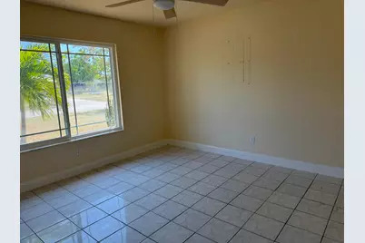 2142 SE East Dunbrooke Circle, Port Saint Lucie, FL 34984 - Photo 13