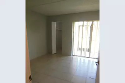 709 Meadows Circle, Boynton Beach, FL 33436 - Photo 5