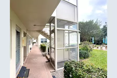 63 Windsor C, West Palm Beach, FL 33417 - Photo 17