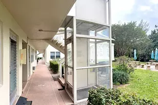 63 Windsor C, West Palm Beach, FL 33417 - Photo 17