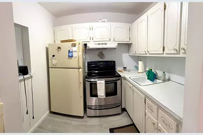 63 Windsor C, West Palm Beach, FL 33417 - Photo 13