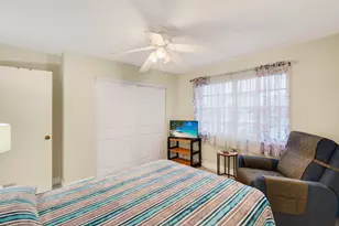 136 Lake Rebecca Dr, West Palm Beach, FL 33411 - Photo 23