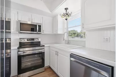 2929 SE Ocean Boulevard #137-3, Stuart, FL 34996 - Photo 9