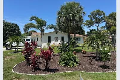 907 SE Lake Street, Stuart, FL 34994 - Photo 1
