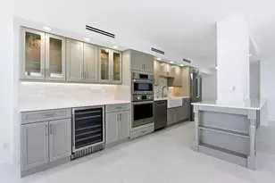 5510 N Ocean Dr, Singer Island, FL 33404 - Photo 9