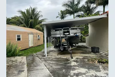 7445 N Augusta Drive, Hialeah, FL 33015 - Photo 19