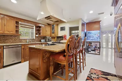 7445 N Augusta Drive, Hialeah, FL 33015 - Photo 25