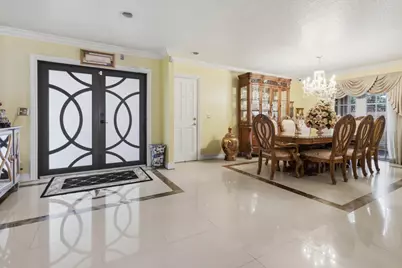 7445 N Augusta Drive, Hialeah, FL 33015 - Photo 27