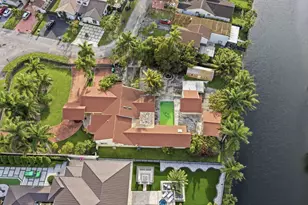 7445 N Augusta Dr, Hialeah, FL 33015 - Photo 47