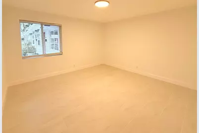 626 Prosperity Farms Rd Road #7, North Palm Beach, FL 33408 - Photo 15