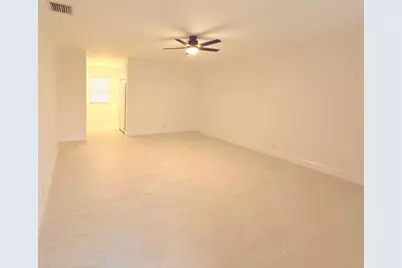 626 Prosperity Farms Rd Road #7, North Palm Beach, FL 33408 - Photo 3