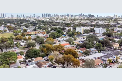 2428 NW 28th Street, Miami, FL 33142 - Photo 17