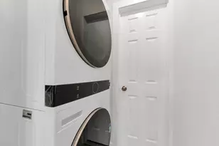 2428 NW 28th St, Miami, FL 33142 - Photo 15