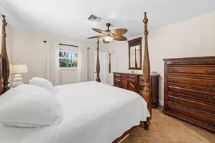 6885 Tradewind Way, Lantana, FL 33462 - Photo 13