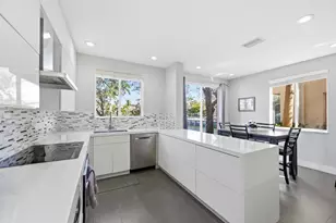 1725 Carvelle Dr, Riviera Beach, FL 33404 - Photo 9