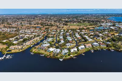 1112 SE Strathmore Drive, Port Saint Lucie, FL 34952 - Photo 45