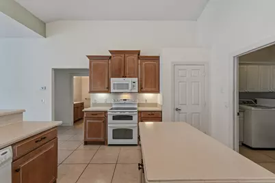 1112 SE Strathmore Drive, Port Saint Lucie, FL 34952 - Photo 23