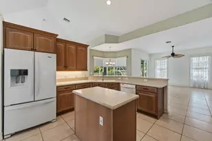 1112 SE Strathmore Dr, Port Saint Lucie, FL 34952 - Photo 3