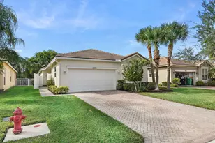 10033 SW Stonegate Dr, Port Saint Lucie, FL 34987 - Photo 5