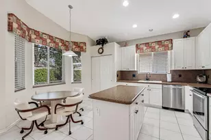 8878 Via Tuscany Dr, Boynton Beach, FL 33472 - Photo 11